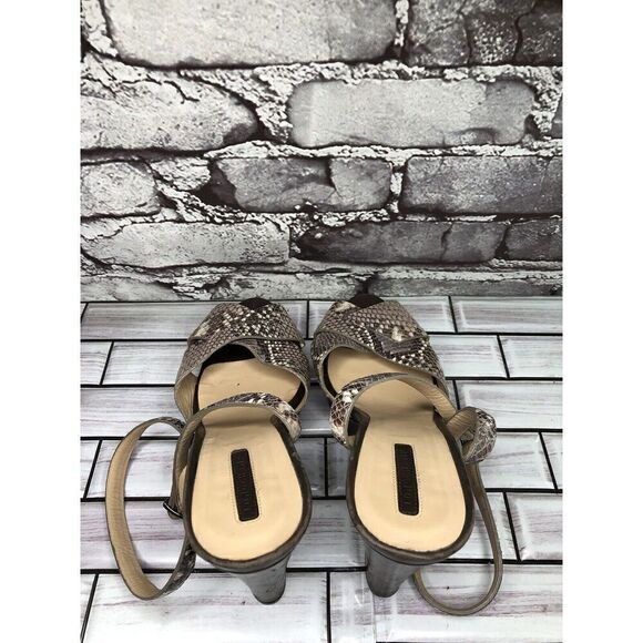 Longchamp Gray Taupe Snake Skin Leather Peep Toe Wedge Strap Sandals Women Sz 38 - Picture 7 of 16